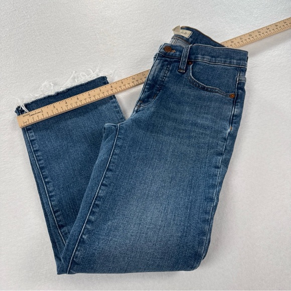 Madewell Mid Rise Kick Out Jeans Womens 25 Blue Raw Hem Denim Stretch Bootcut - Picture 7 of 9